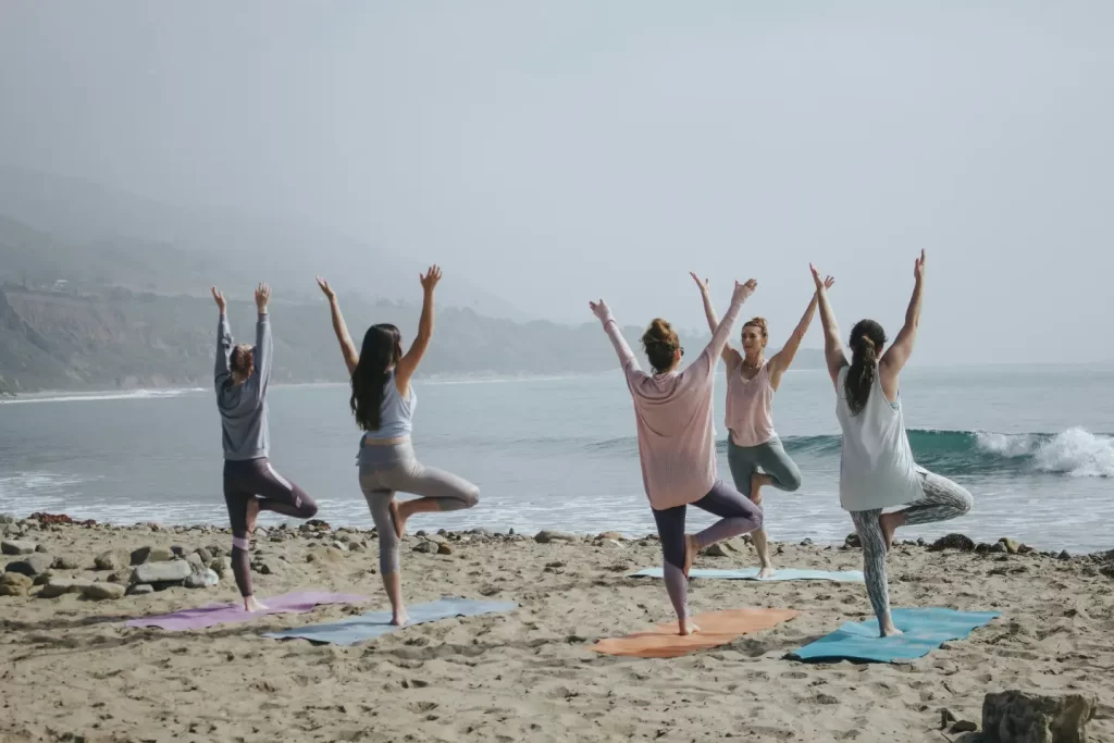 five-woman-standing-on-seashore